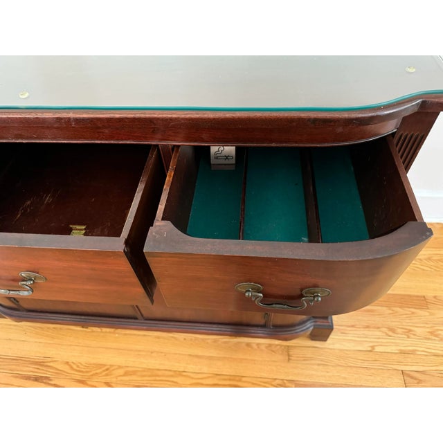 Wood Early 20th Century Antique Georgetown Galleries Mahogany Sideboard For Sale - Image 7 of 12