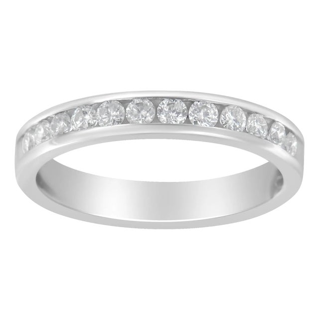14K White Gold 1/2 cttw Diamond Band Ring (I-J Color, I2-I3 Clarity) - Size 7 For Sale
