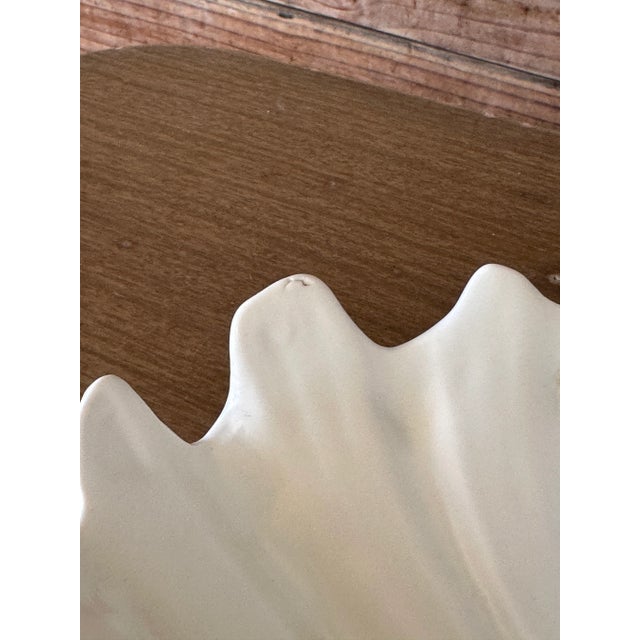 Mid 20th Century Vintage Wedgwood Bone China Scalloped Seashell Dish For Sale - Image 5 of 9