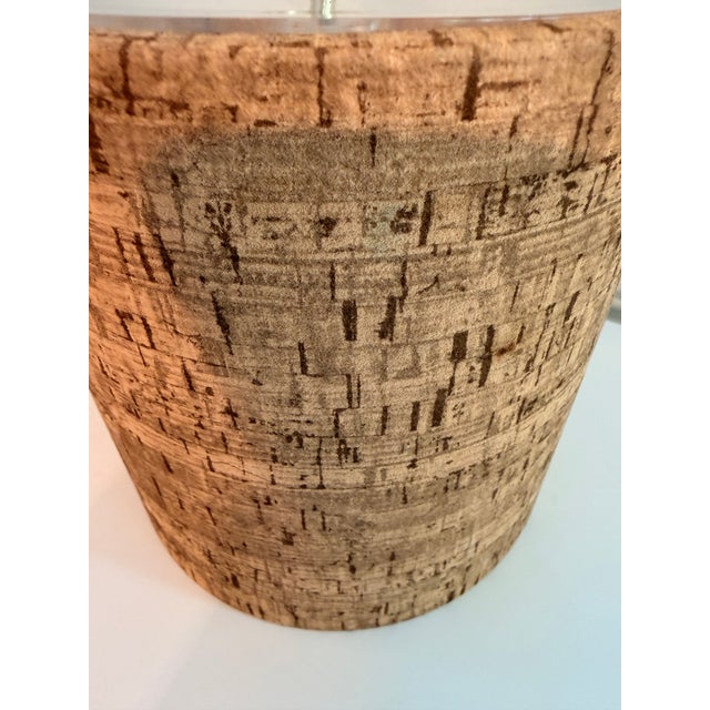 Tan Vintage Kraftware Cork Ice Bucket With Lucite Lid & Brass Handle | Mid-Century Barware Made in Usa For Sale - Image 8 of 8