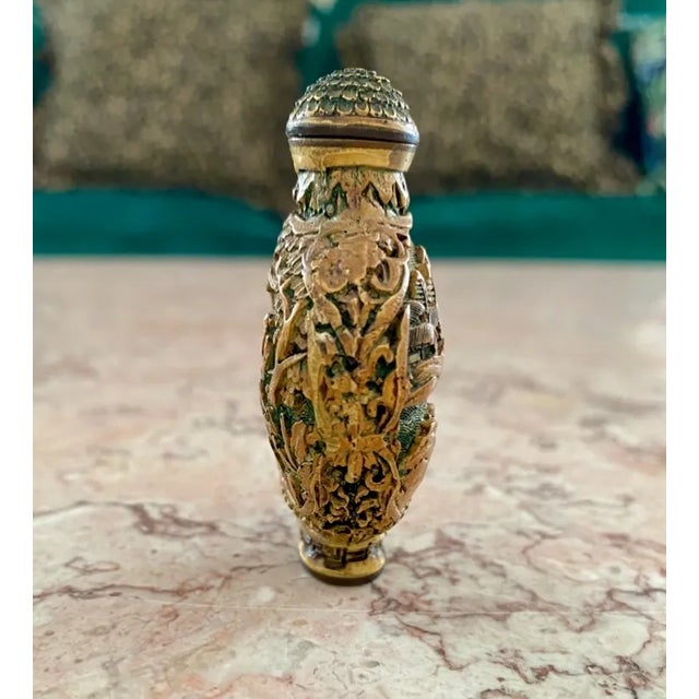 Chinese Late 20th Century Finely Detailed Green Chinese Snuff Bottle For Sale - Image 3 of 11