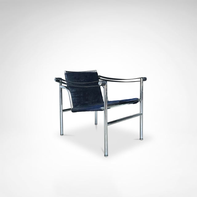LC1 Blue and Black Ponyskin Armchair by Le Corbusier for Cassina, 1990s For Sale - Image 6 of 13