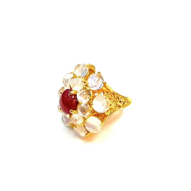 Bochic "Orient" Vintage Bubble Cabochon Ruby & Moon Stone Ring Set 18K Gold & Silver For Sale - Image 14 of 18