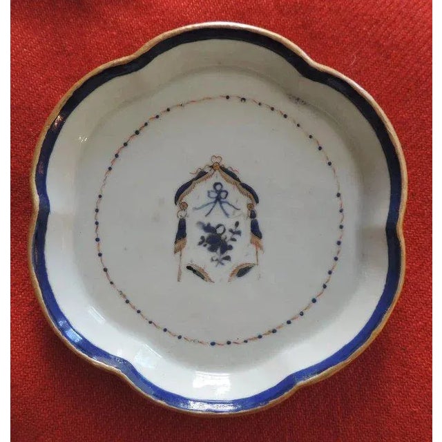 Early 19th Century American Market Chinese Export Porcelain Tea Pot Stand For Sale - Image 4 of 11