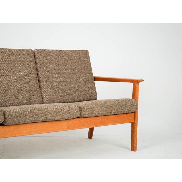 Wood Mid-Century Teak GE-265/3 Wollstoff Sofa by Hans J. Wegner for Getama, 1960s For Sale - Image 7 of 14