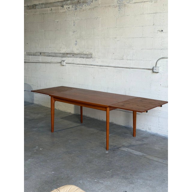1960s Vintage Rectangular Extendable Teak Dining Table Mid-Century Modern 1960s For Sale - Image 5 of 13