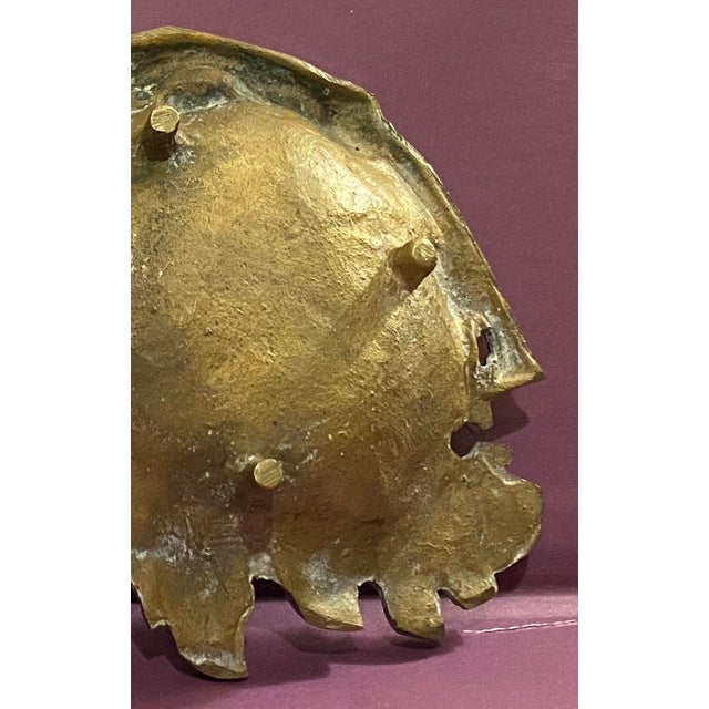 Vintage British English Hunt Themed Brass Bowl or Catchall Traditional Huntsman's Horn, Pistol, Rifle, Oak Leaf, Acorn For Sale - Image 4 of 5