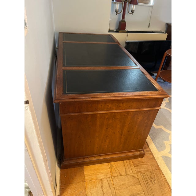 Drexel Walnut 1960s Desk Features deep drawers 1 file cabinet drawer The table top is comprised of leather and wood for...