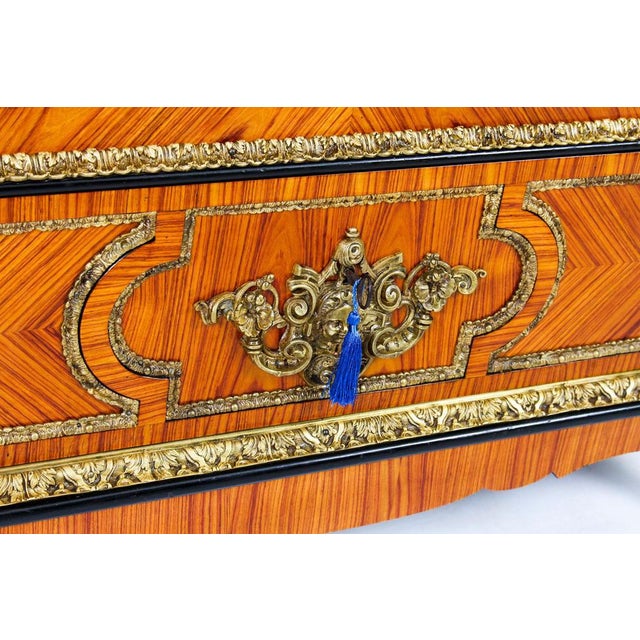 19th Century French Malachite & Ormolu Mounted Vitrine Cabinet For Sale - Image 10 of 18