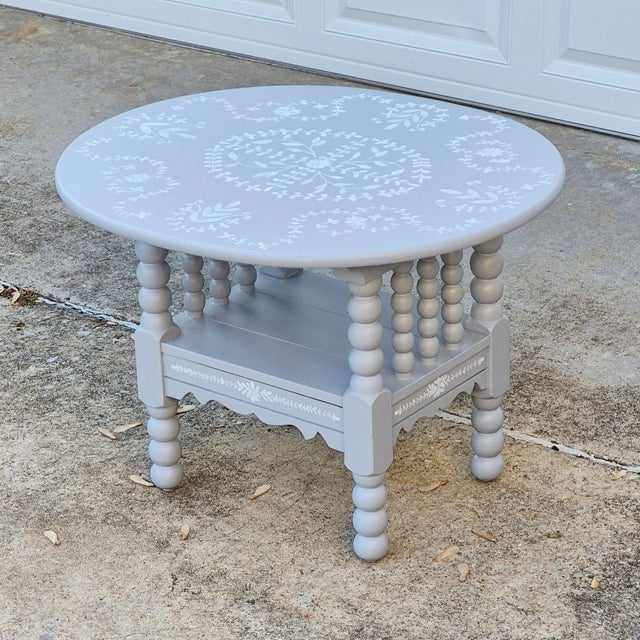 Wood Vintage Paint Decorated Light Blue-Gray Oak Spool Bobbin Leg Oval Coffee Table Side Table For Sale - Image 7 of 9
