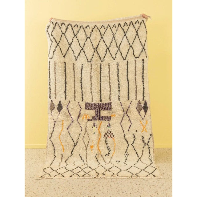 This vintage Azilal is a Berber carpet that consists of 100 % high quality new wool - soft and cozy under your feet. Our...