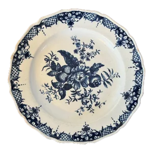 Antique 18th Century Worcester Porcelain Blue & White Plate in the Pine Cone Pattern