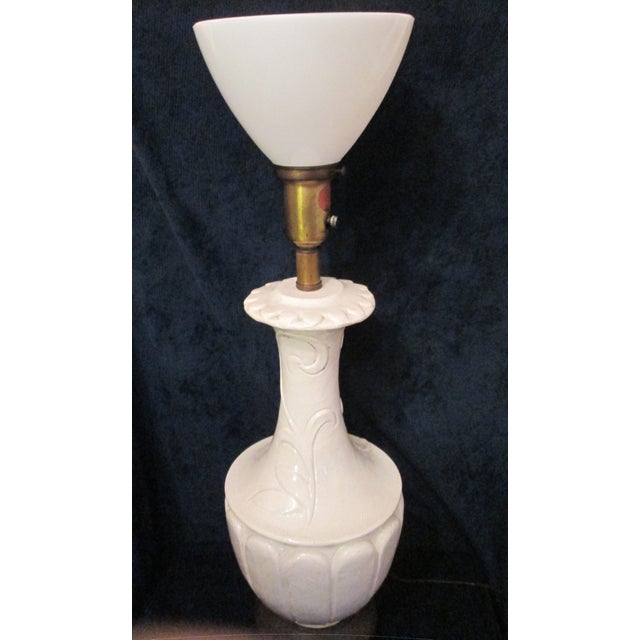 Rembrandt Style Vintage Table Lamp For Sale - Image 9 of 9