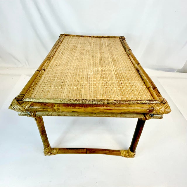 Wood 1970s Mid-Century Boho Chic Hollywood Regency Folding Bamboo Wicker Bed Tray For Sale - Image 7 of 10