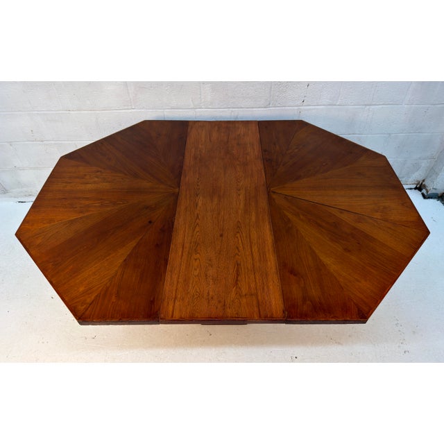 Mid-Century Modern Octagonal Expanding Dining Table by Walter of Wabash For Sale - Image 9 of 14