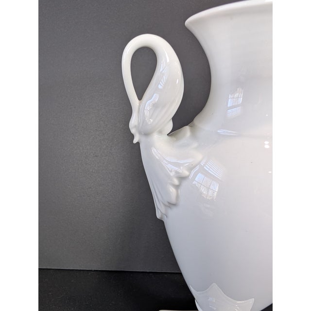 This Vintage Alka Kunst White porcelain Swan handle Vase is a beautiful collectible piece. Crafted in Bavaria in 1956 by...