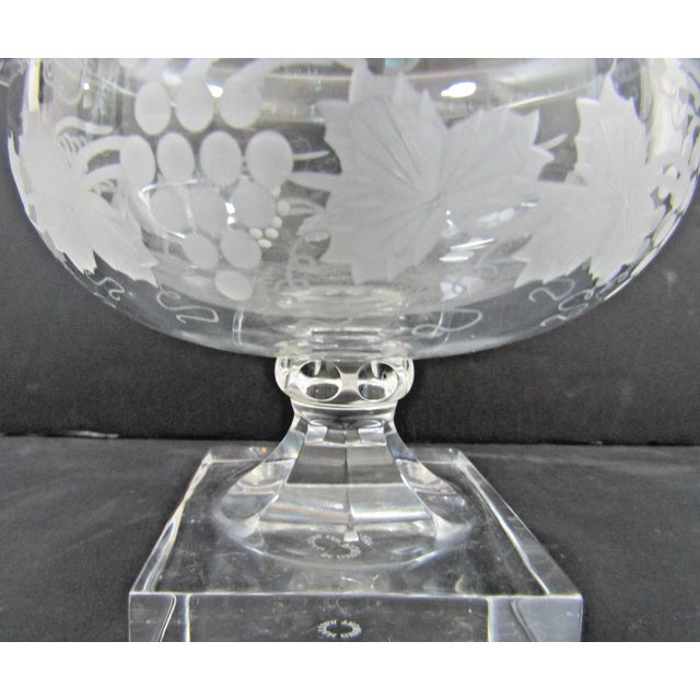William Yeoward William Yeoward Cordelia Footed Grapevine Etched Compote Rose Bowl For Sale - Image 4 of 17