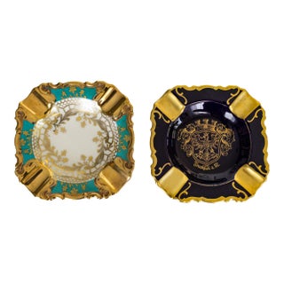 Pair of 20th Century Bavarian Porcelain Ashtrays For Sale