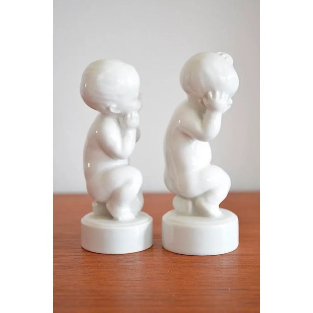 Children Figurines by Svend Lindhart for Bing & Grondahl, 1970s, Set of 2 For Sale - Image 3 of 9