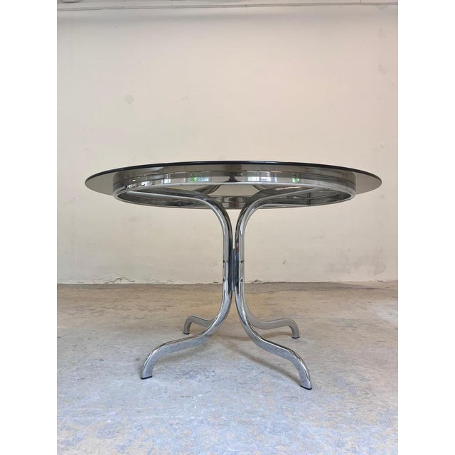 Round Dining Table in Tinted Glass and Chrome For Sale - Image 3 of 11