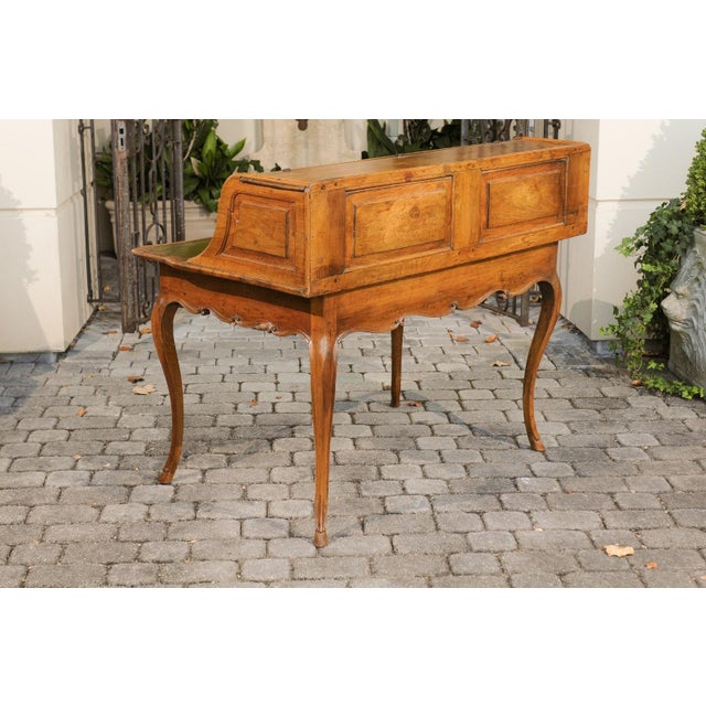 Brown French 1800s Louis XV Style Walnut Desk with Green Leather and Lifting Panel For Sale - Image 8 of 11