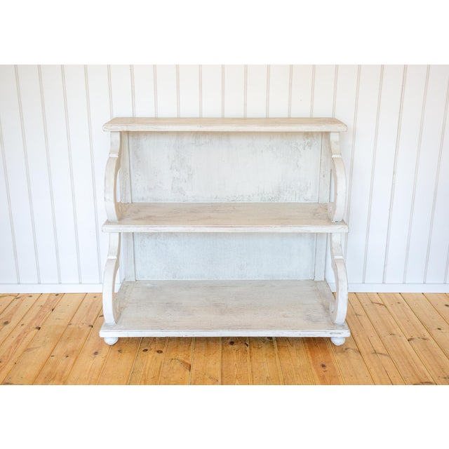 Hollywood Regency 20th Century Regency French White Waterfall Shelving Unit, 1930s For Sale - Image 3 of 18