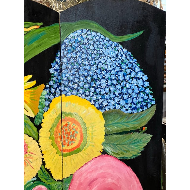 Original Hand-Painted Folding Screen by Stacey Porter – Floral Still Life With Bird – Black Ground Decorative Panel For Sale In Chicago - Image 6 of 12