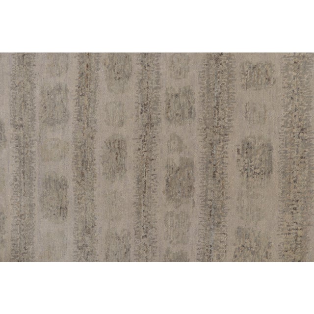 Textile Rug & Kilim’s Abstract Rug With Gray and Beige All Over Geometric Patterns For Sale - Image 7 of 9