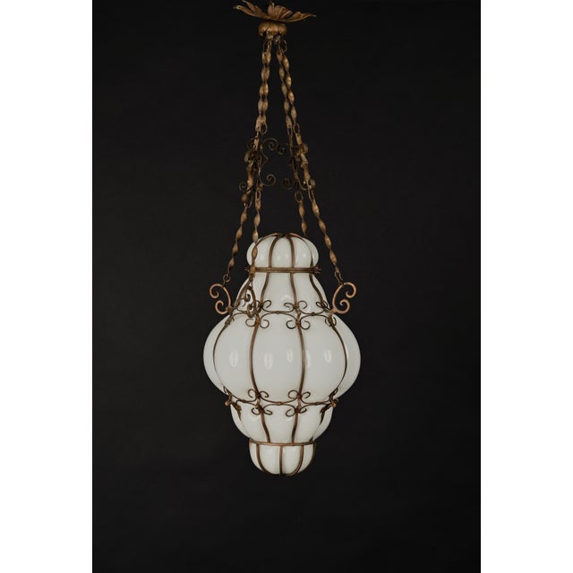 Mid-Century Modern Mid-Century Venetian Brass and Mouth Blown Murano White Glass Chandelier, 1940s For Sale - Image 3 of 18