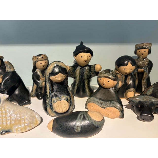 Vintage mid century CAQ QRO Mexico Modernist Ceramic Pottery native scene. Incredible designed pieces with beautiful glaze...
