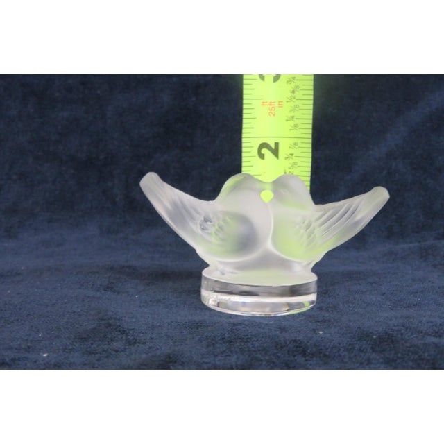 Transparent Lalique France Satin Crystal Lovebirds Kissing Doves Figurine Paperweight 5199b For Sale - Image 8 of 9