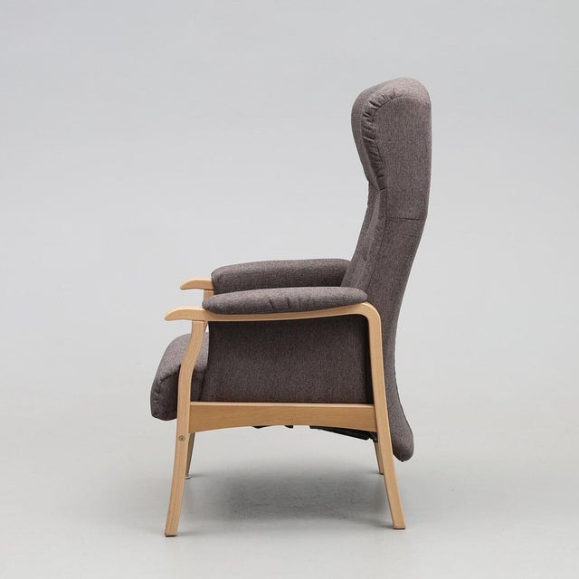1980s Set of Lounge Chair with Ottoman by Hjort Knudsen, 1980s For Sale - Image 5 of 7
