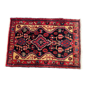 1990s Handwoven Persian Hamedan Area Rug 1'9" X 2'6"