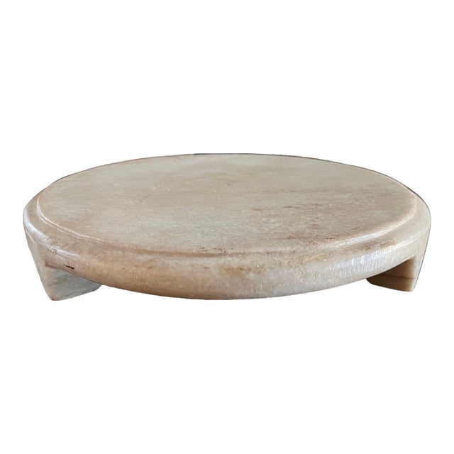 Late 20th Century Natural Unpolished White Marble Footed Plateau/Riser/Cheese Board For Sale