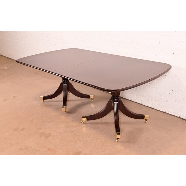English Smith & Watson Regency Banded Mahogany Double Pedestal Extension Dining Table, Newly Refinished For Sale - Image 3 of 15