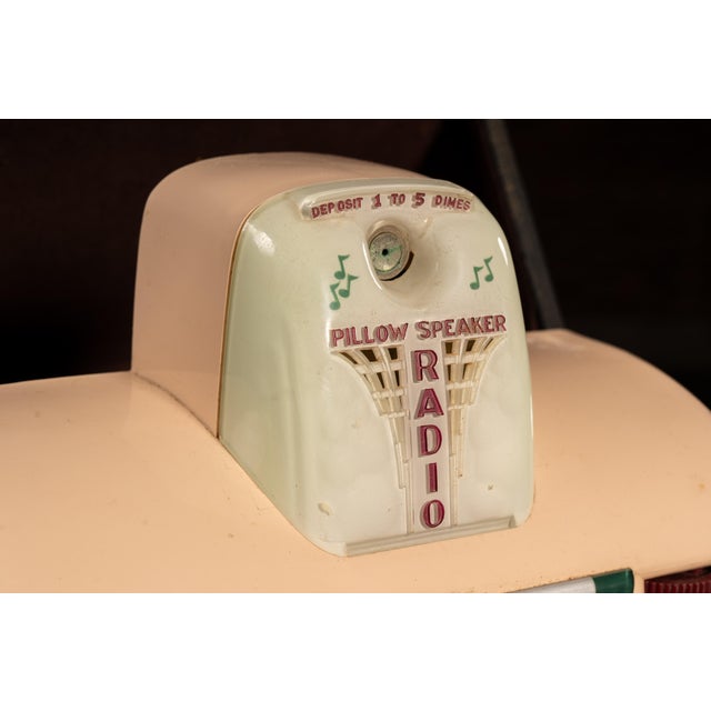 C. 1950 Salesman Sample Dahlberg Coin-Op Pillow Radio in Case For Sale In Chicago - Image 6 of 11