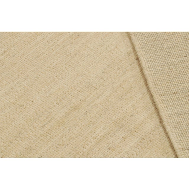 Textile Rug & Kilim’s Contemporary Textural Solid Rug in Beige For Sale - Image 7 of 7