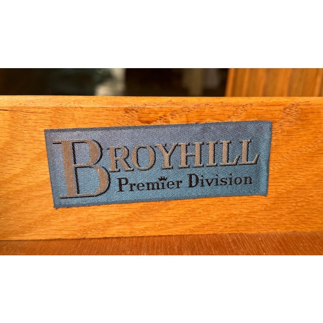 Mid-Century Credenza by Broyhill For Sale - Image 10 of 12