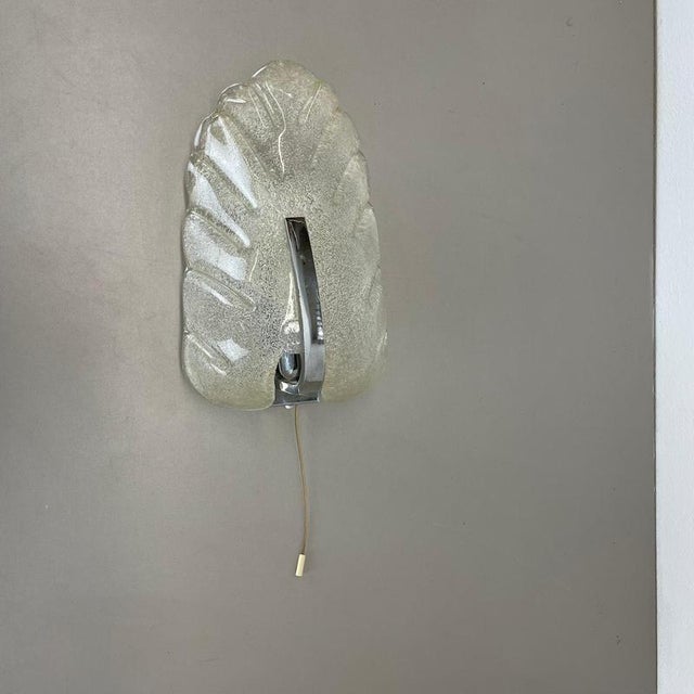 Article: Wall light sconce Origin: Germany Producer: SÖLKEN Leuchten, Germany (marked with label sticker at the back) Age:...