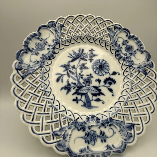 Vintage Pierced Plate with Blue Onion Pattern from Meissen, 1930s For Sale - Image 6 of 14