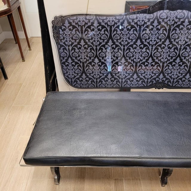 French Acrila Sofa in Fiberglass For Sale - Image 18 of 18