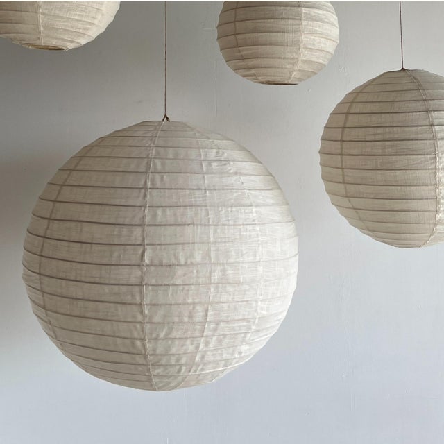 Japanese-Style Rattan and Natural Linen Pendant Light, 1980s For Sale - Image 4 of 17