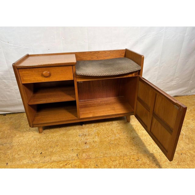Mid-Century Modern Mid-Century Teak Telephone Seat from Nathan, 1960-1970 For Sale - Image 3 of 10