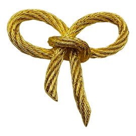 Example of Christian Dior Brooches