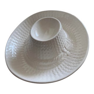 Vintage Whittier Pottery 1986 White Basketweave Sombrero Chip & Dip Bowl For Sale