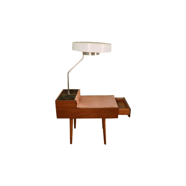 Herman Miller George Nelson Herman Miller Walnut Planter Lamp Table Model 4634-L For Sale - Image 4 of 11