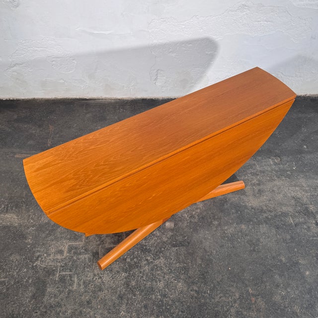 Drop Leaf Round Dining Table, 1960s For Sale - Image 13 of 14