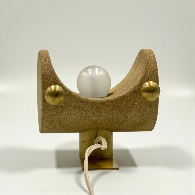 Brutalist Italian Brutalist Table Light in Reconstituted Stone and Brass, 1970s For Sale - Image 3 of 16
