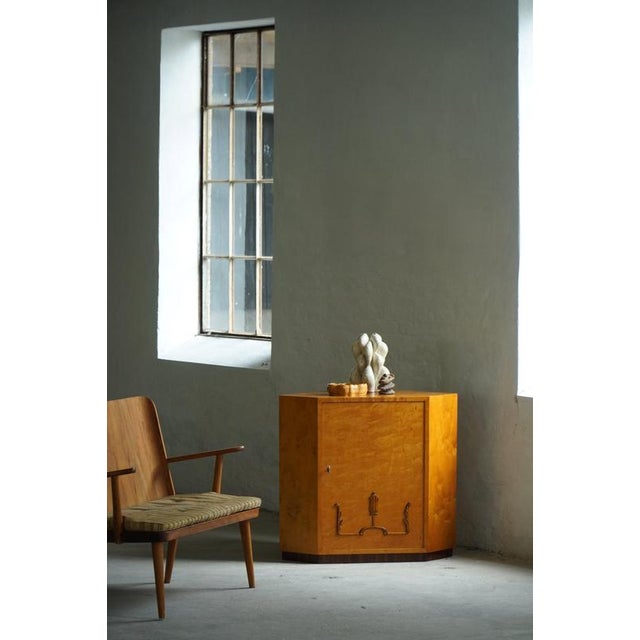 Early 20th Century Art Deco Swedish Corner Cabinet in Birch, 1930s For Sale - Image 14 of 17