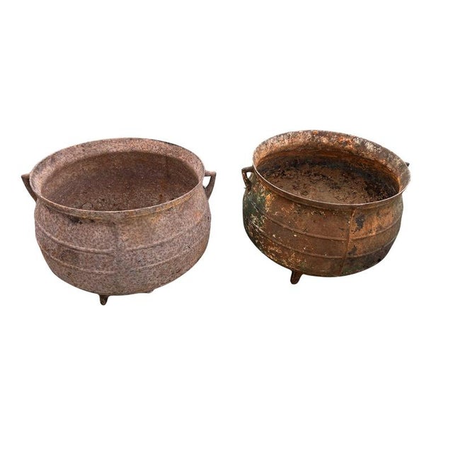Pixie-Ear Three-Legged Garden Planters in Cast Iron, Set of 2 For Sale - Image 5 of 5